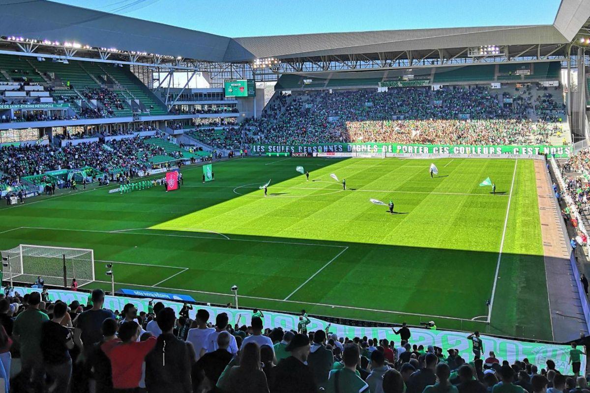 The Stade Geoffroy-Guichard before kick-off. Saint-Etienee, 16 April 2022.