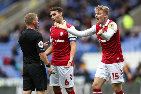 Những thông tin thú vị về đội bóng Bristol City – Khám Phá Lịch Sử và Di Sản Của Đội Bóng