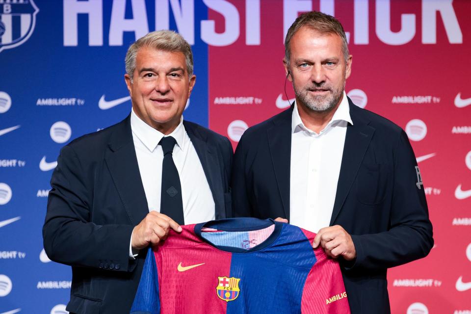 Barcelona Cần Bán Cầu Thủ Để Đầu Tư Mùa Hè Này