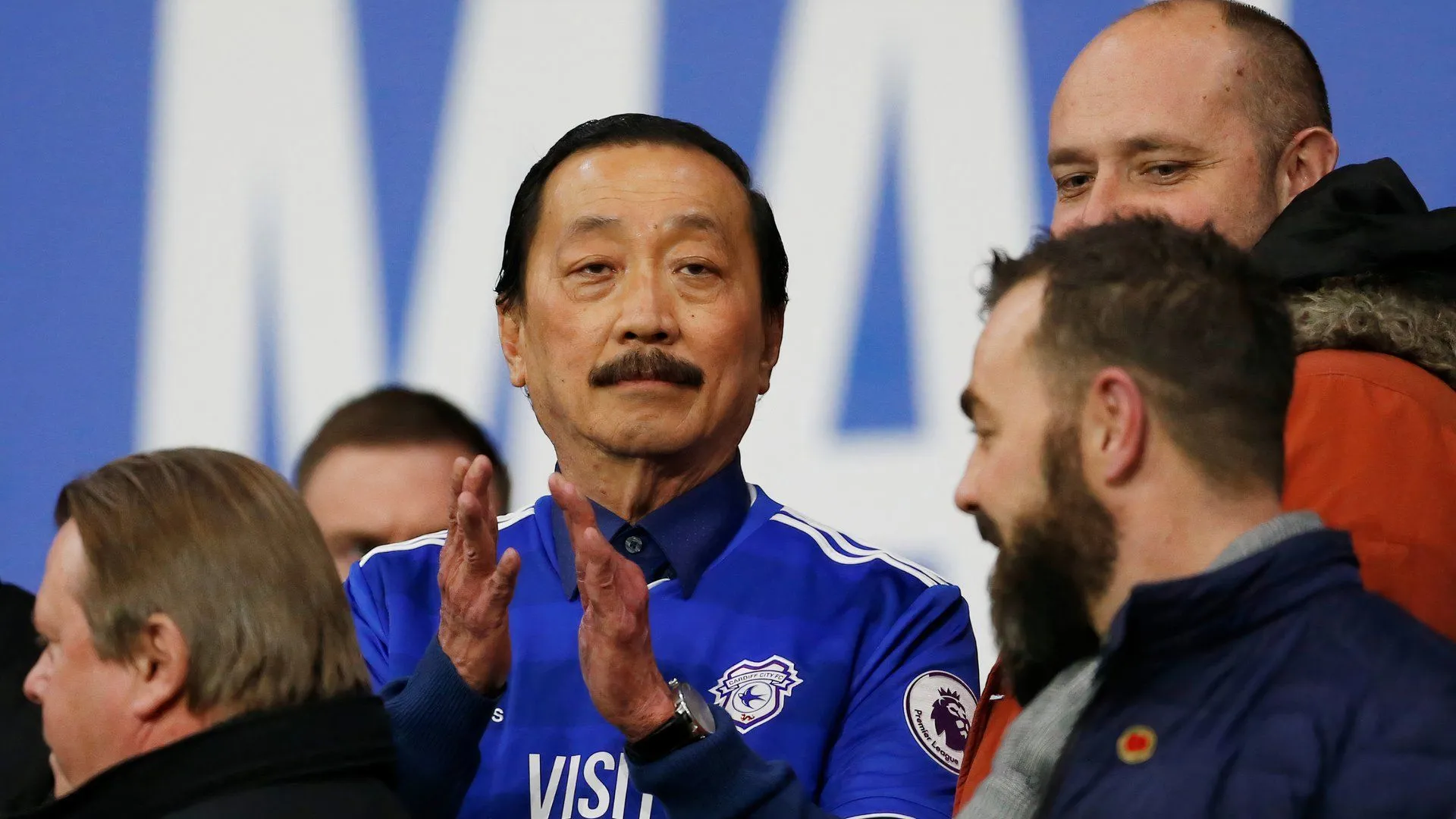 Chủ tịch Vincent Tan của Cardiff City nổi tiếng với việc thay đổi HLV