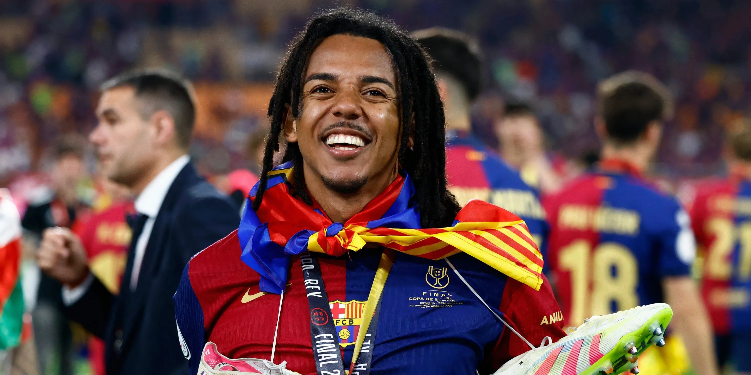 Hậu vệ Jules Kounde của Barcelona trong một trận đấu