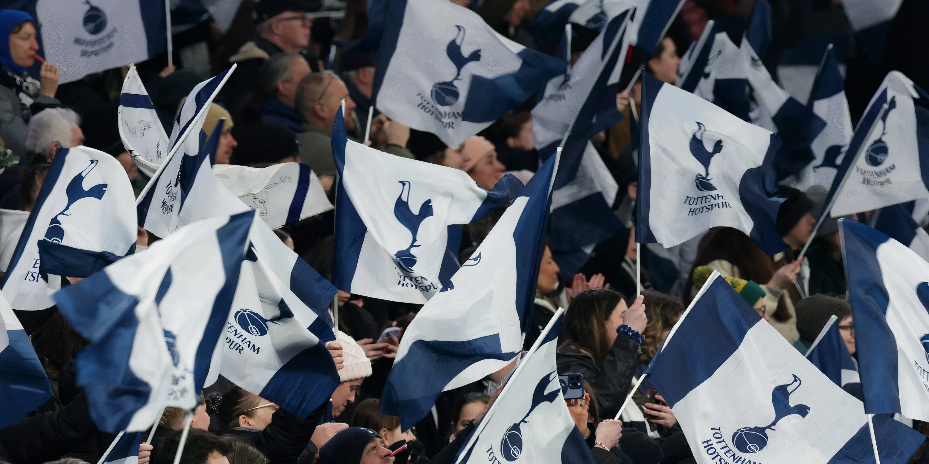 Tottenham Hotspur đánh giá các phương án tăng cường hàng thủ mùa hè
