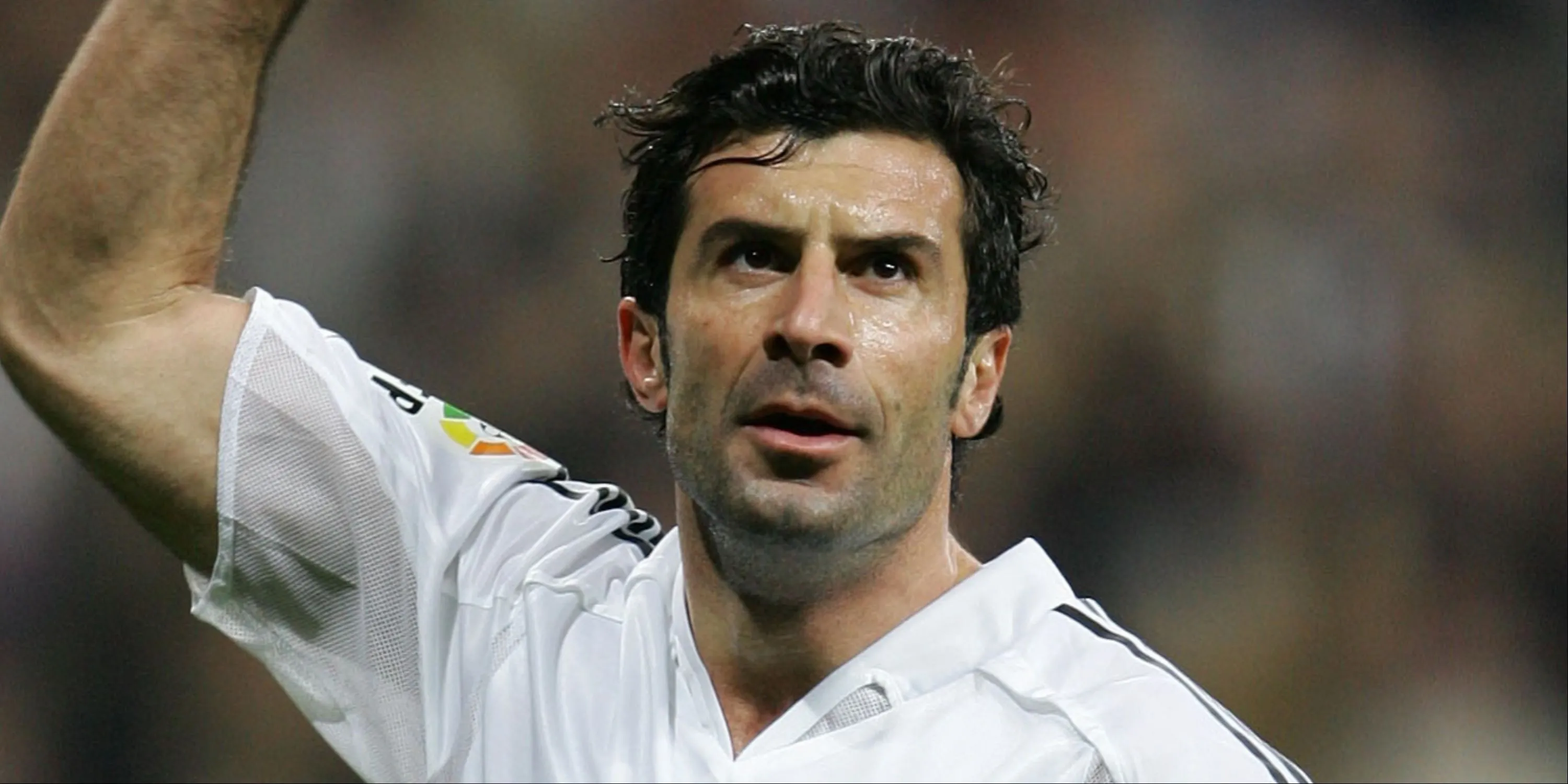 Cầu thủ Luis Figo trong màu áo Real Madrid