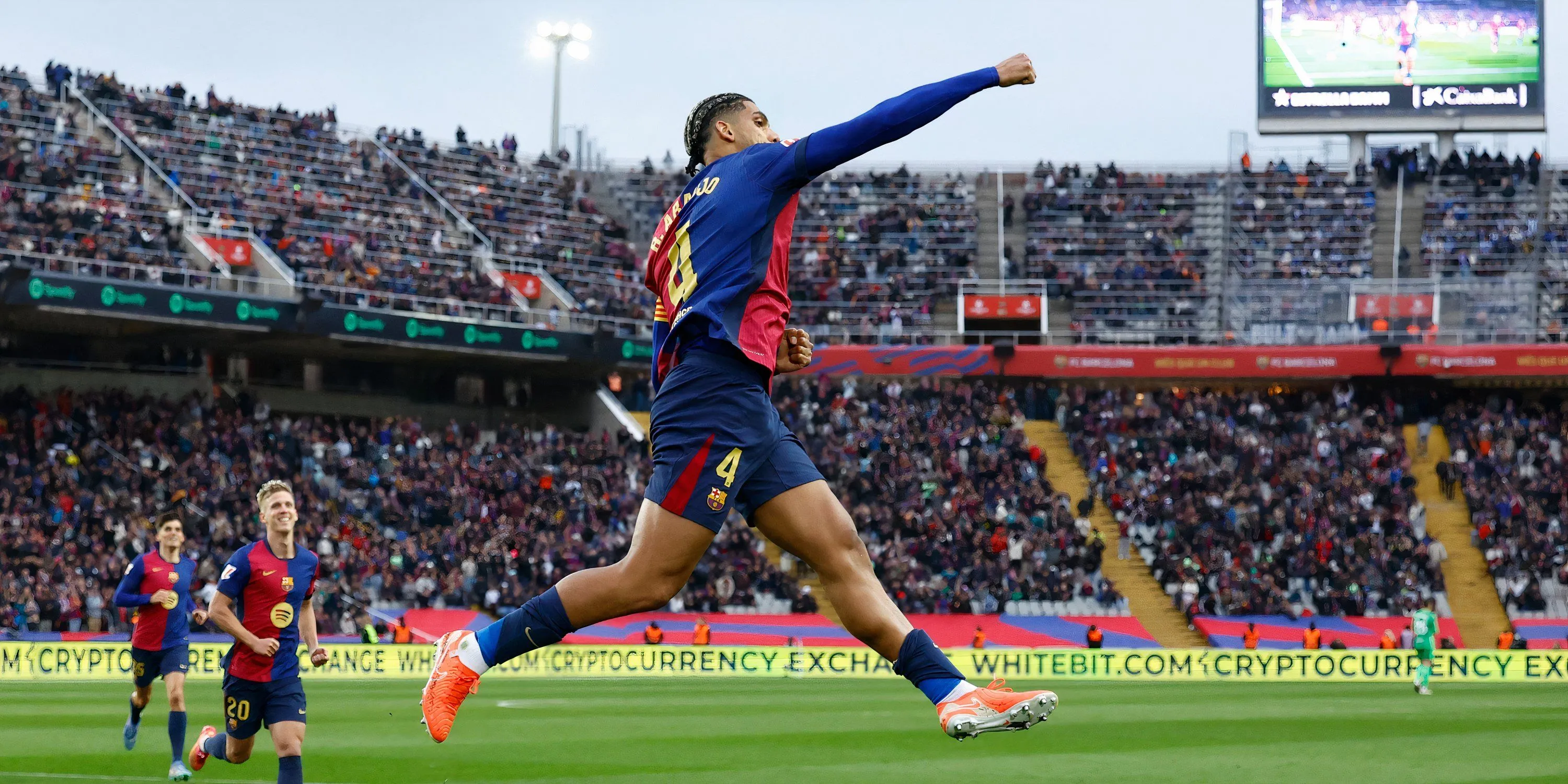 Hậu vệ Ronald Araujo của Barcelona, mục tiêu chuyển nhượng hàng đầu của Manchester United