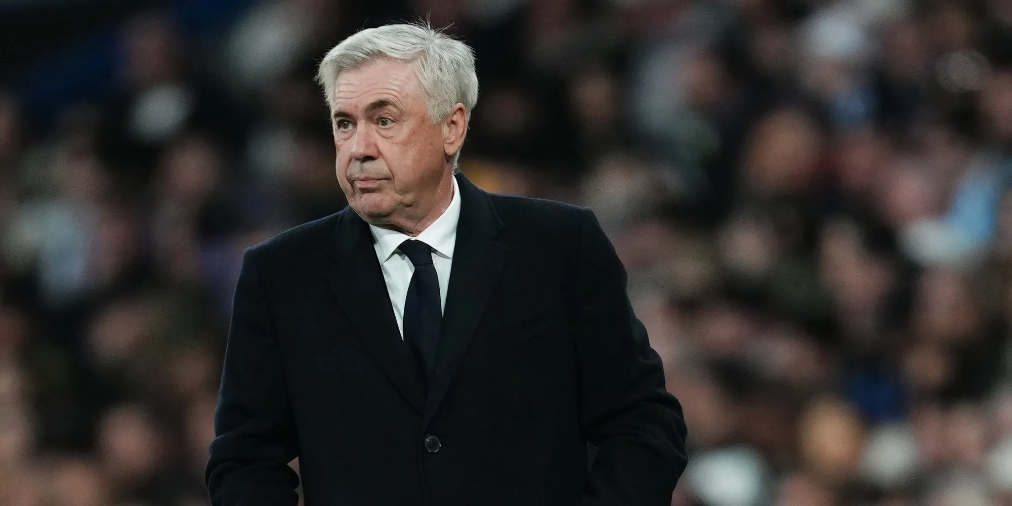 HLV Carlo Ancelotti của Real Madrid trong một buổi họp báo