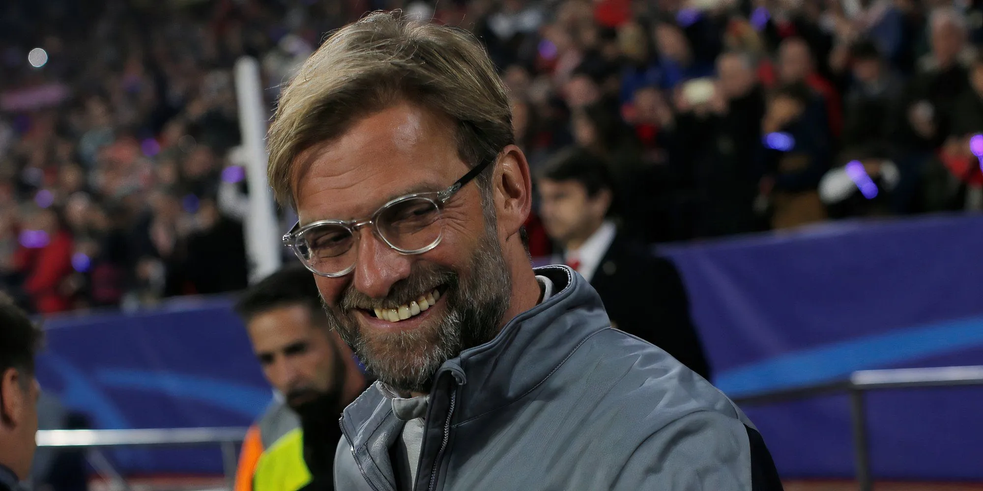 HLV Jurgen Klopp ăn mừng cuồng nhiệt trên sân Sanchez Pizjuan