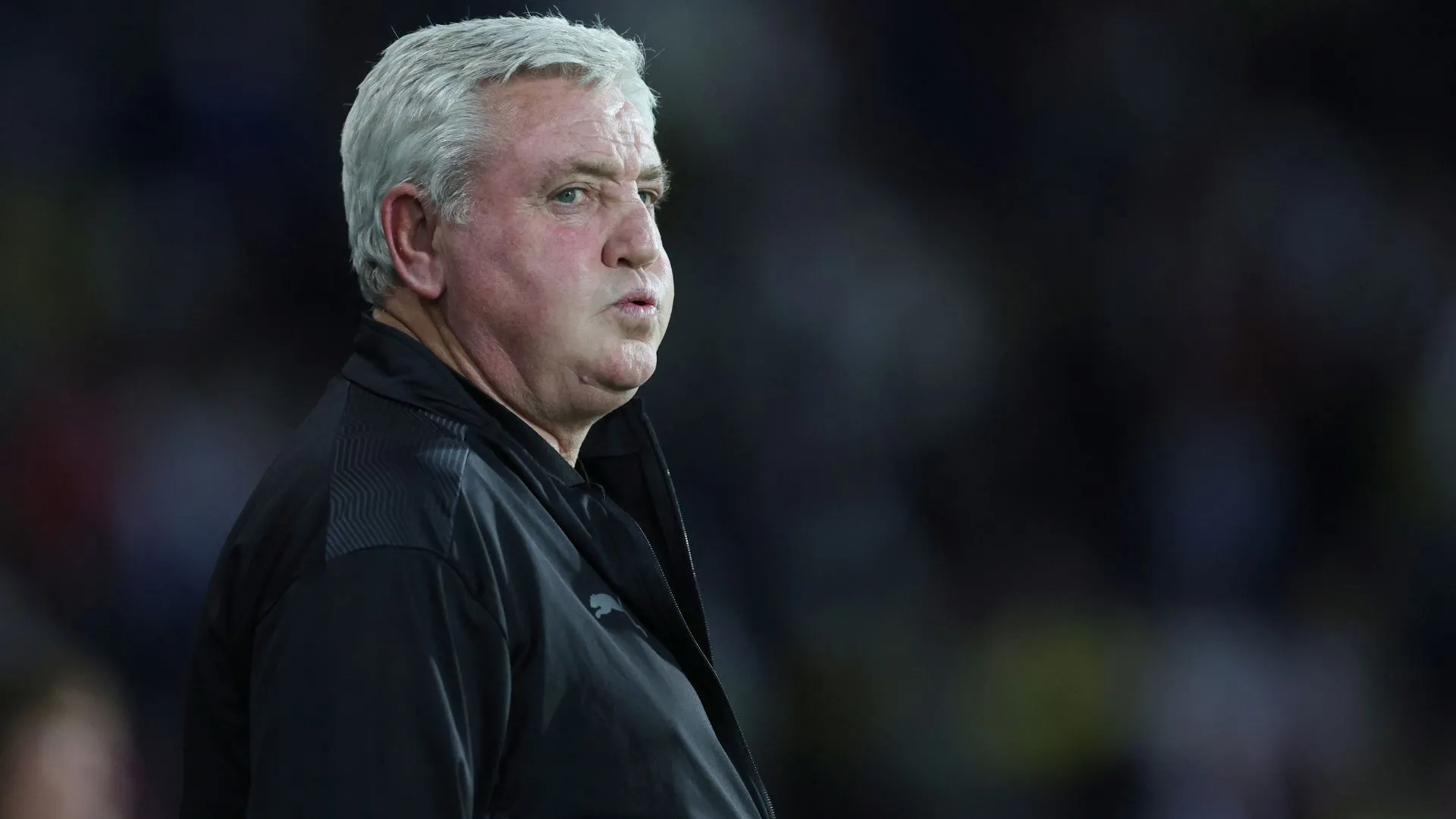 HLV Steve Bruce của Blackpool phát biểu về sự ra đi của Richard Keogh