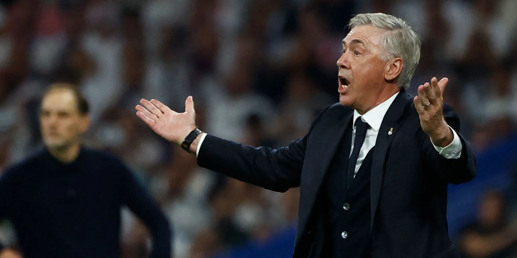 Huấn luyện viên Carlo Ancelotti trên sân tập Real Madrid giữa tin đồn chia tay cuối mùa
