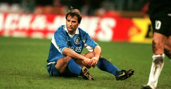Tiền đạo Pierluigi Casiraghi trong màu áo Chelsea