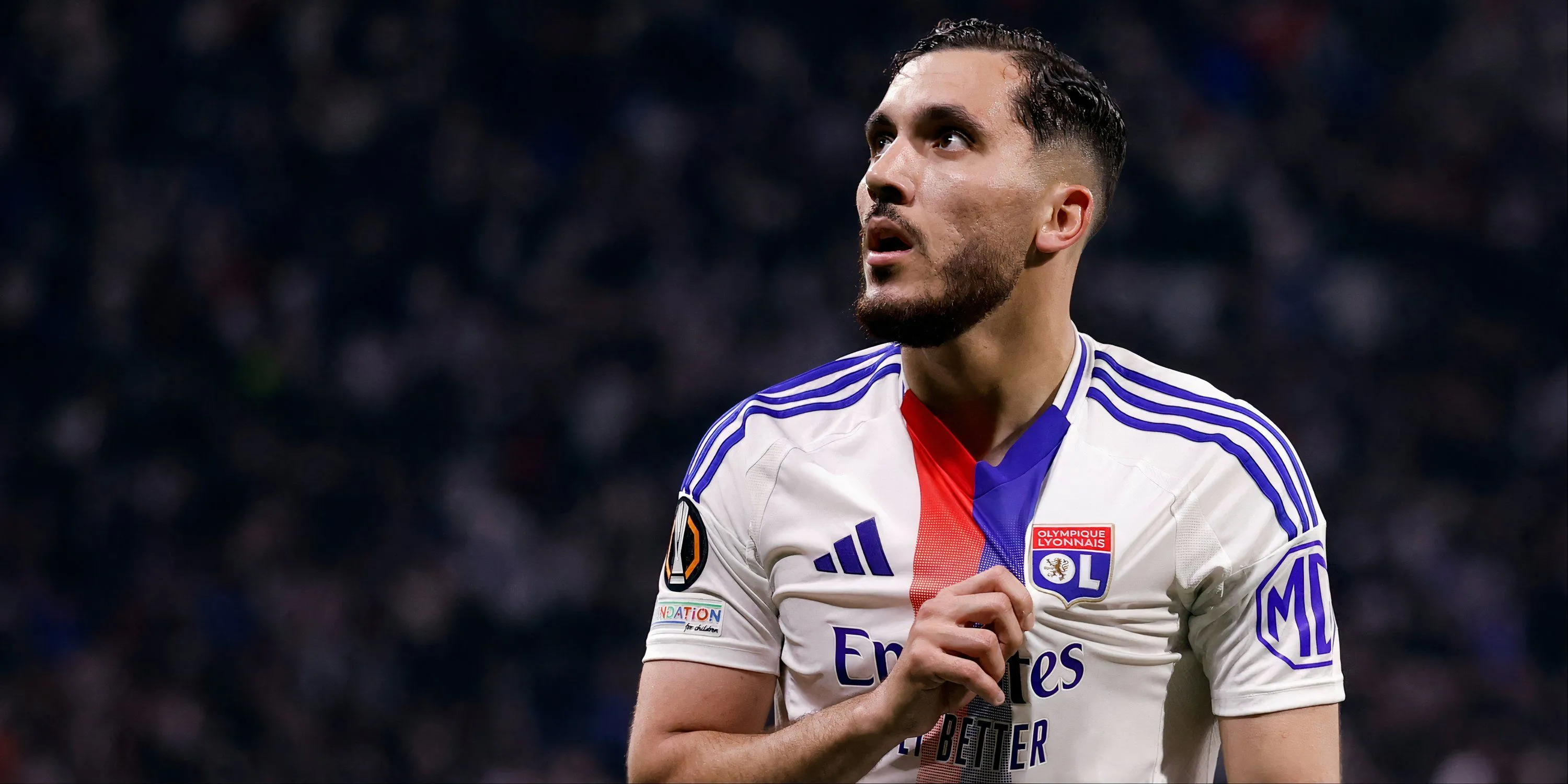 Tiền đạo trẻ Rayan Cherki trong màu áo Lyon, mục tiêu chuyển nhượng tiềm năng của Tottenham