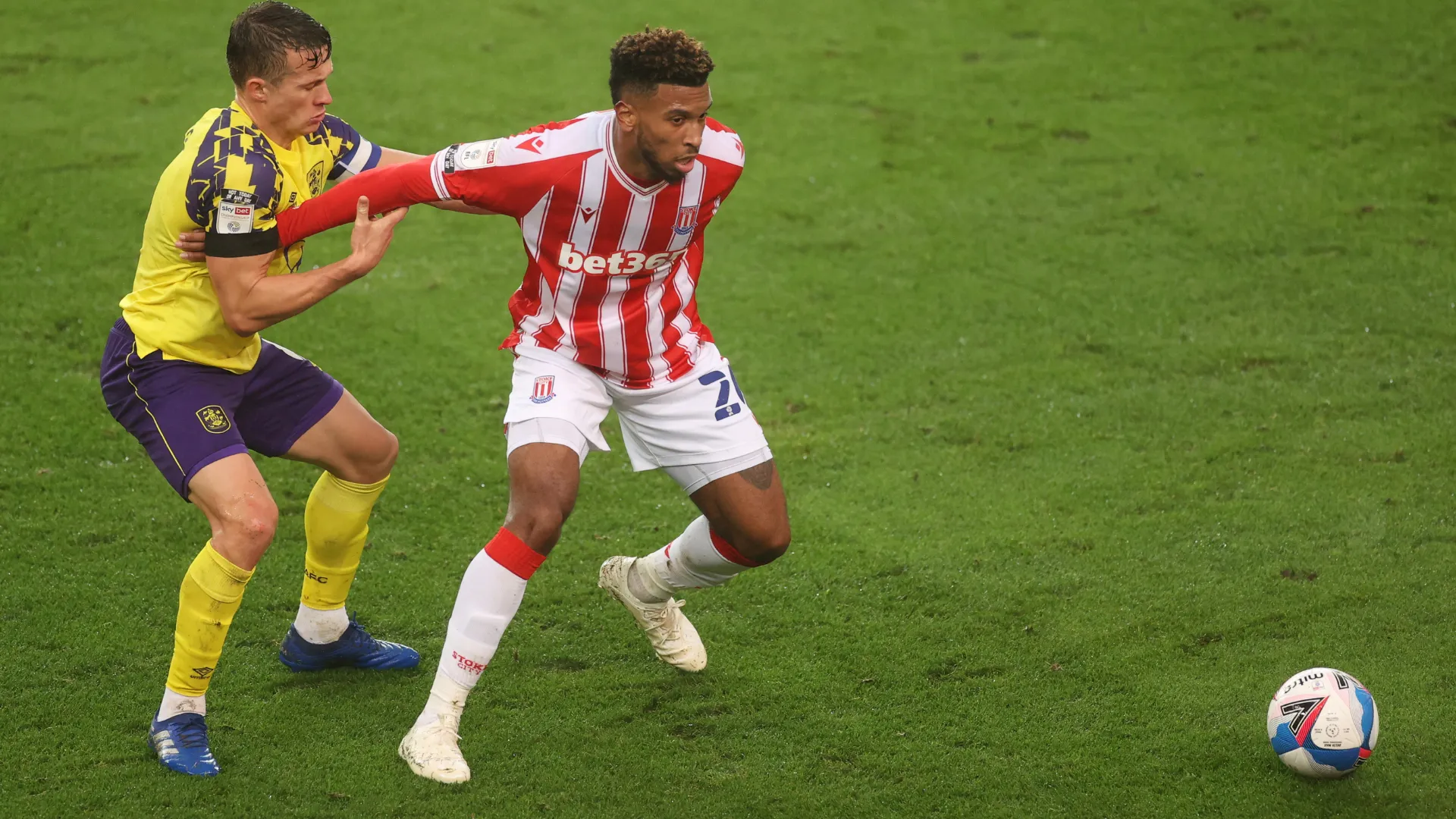 Tiền đạo Tyrese Campbell trong màu áo Stoke City nơi anh chưa thể hiện hết tiềm năng