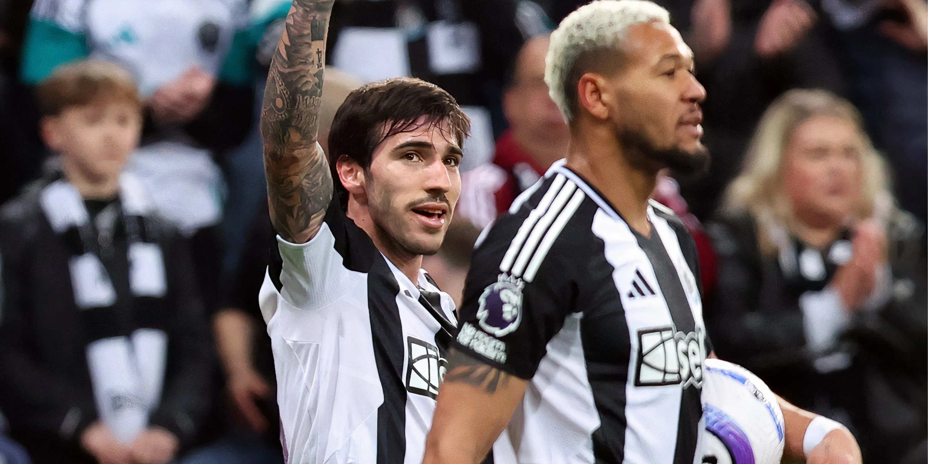 Tiền vệ Sandro Tonali của Newcastle trong trận đấu tại Premier League, cầu thủ được Jamie Carragher khen ngợi