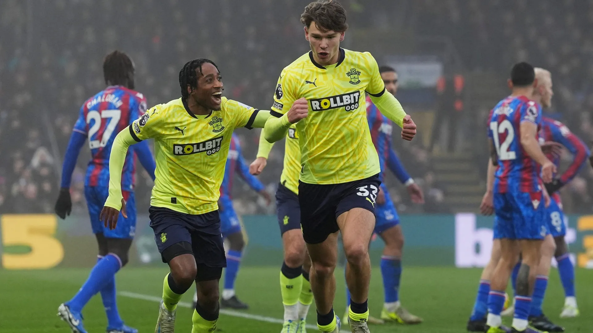 Tyler Dibling trong màu áo Southampton