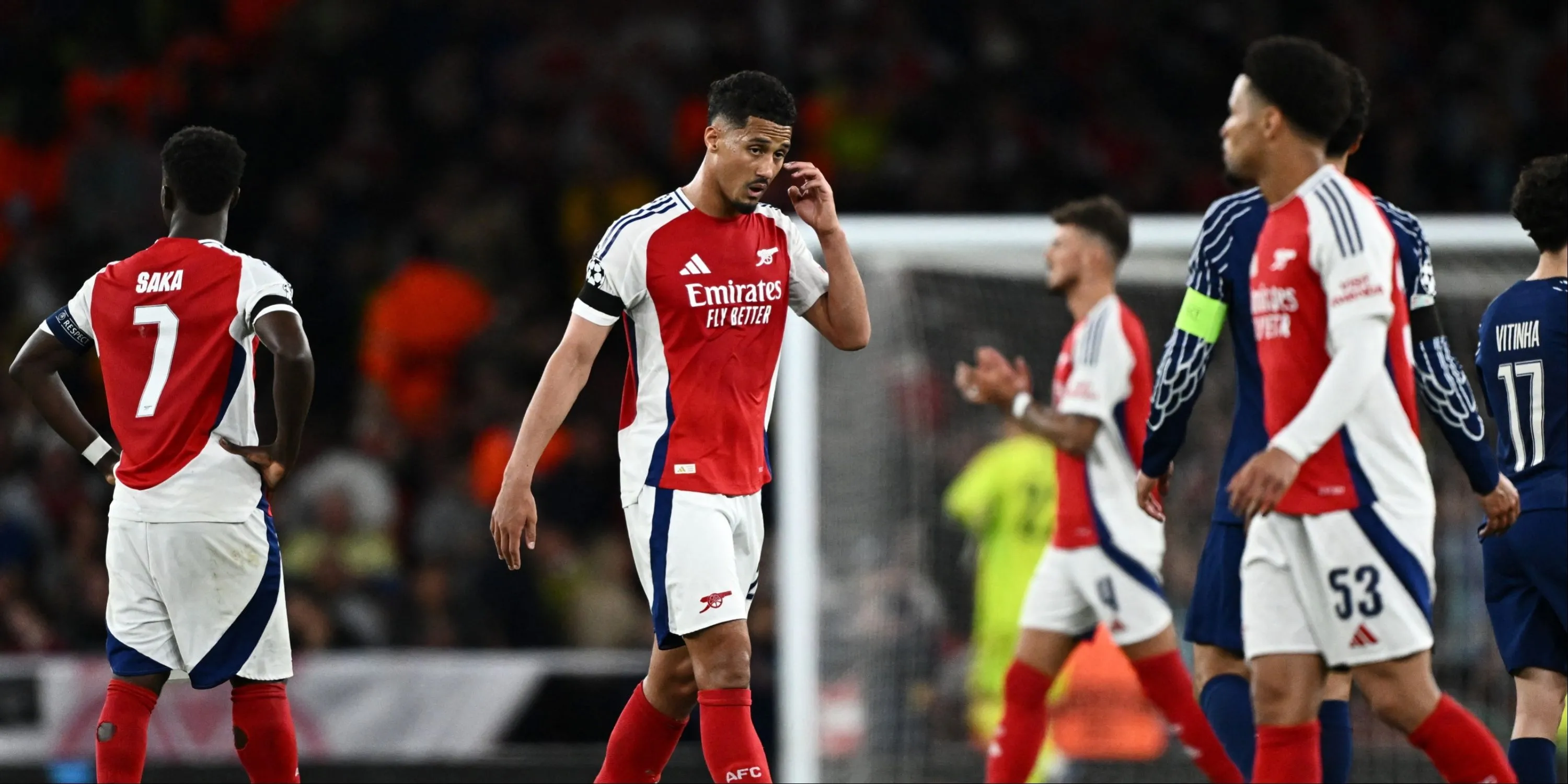 William Saliba (phải) cùng Bukayo Saka (trái) là những nhân tố chủ chốt của Arsenal, hiện Saliba đang nằm trong tầm ngắm của Real Madrid.