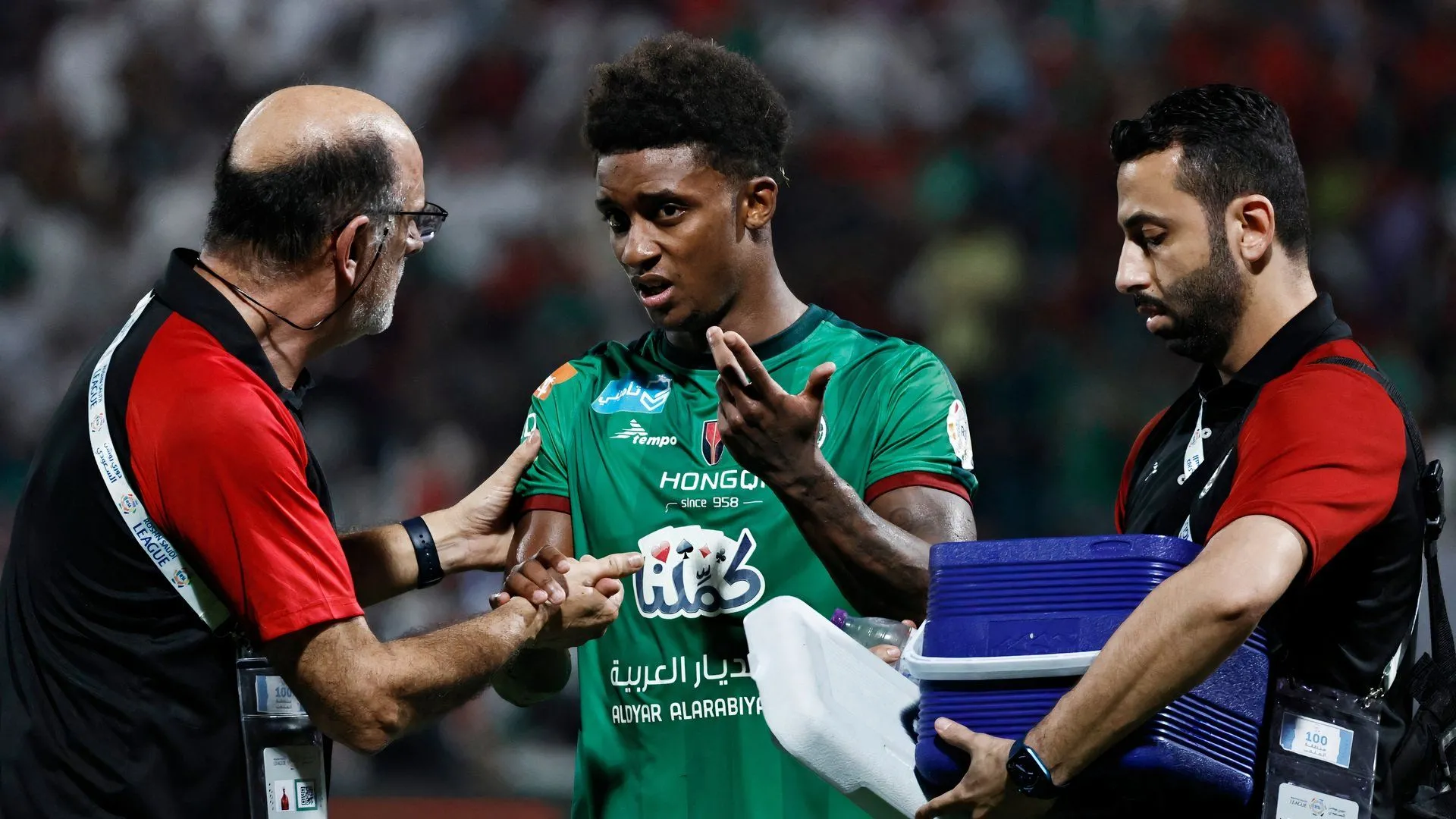 Cầu thủ chạy cánh Demarai Gray, mục tiêu chuyển nhượng của Birmingham City