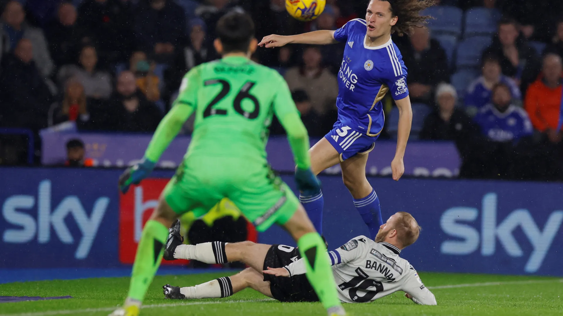 Chân dung thủ thành trẻ James Beadle, mục tiêu của Birmingham City