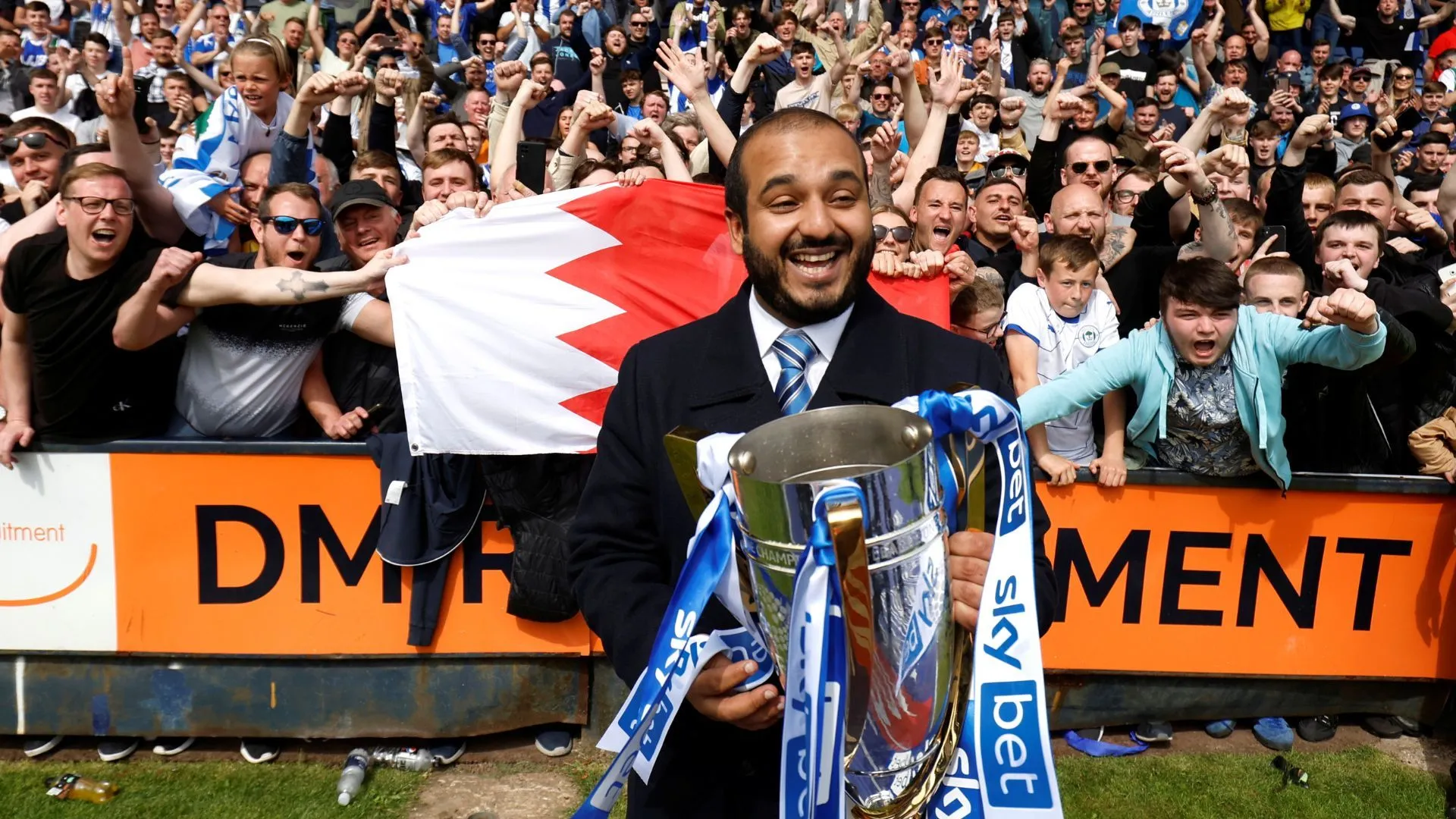 Ông Talal Al Hammad, cựu chủ tịch Wigan Athletic, người từng được đồn đoán quan tâm đến Sheffield Wednesday