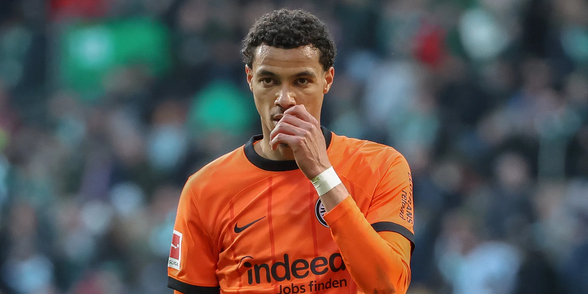 Tiền đạo Hugo Ekitike trong màu áo Eintracht Frankfurt tại Bundesliga.