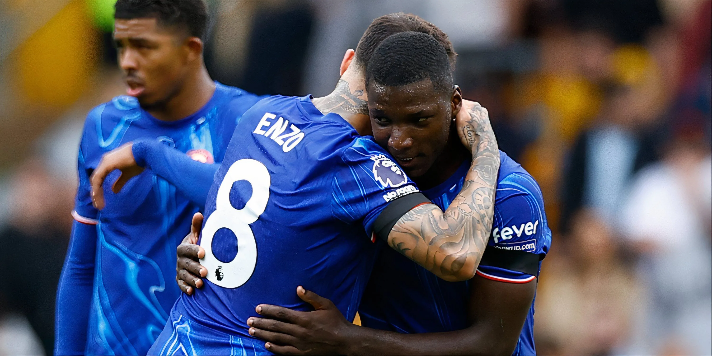 Bộ đôi tiền vệ trụ cột Moises Caicedo và Enzo Fernández của Chelsea