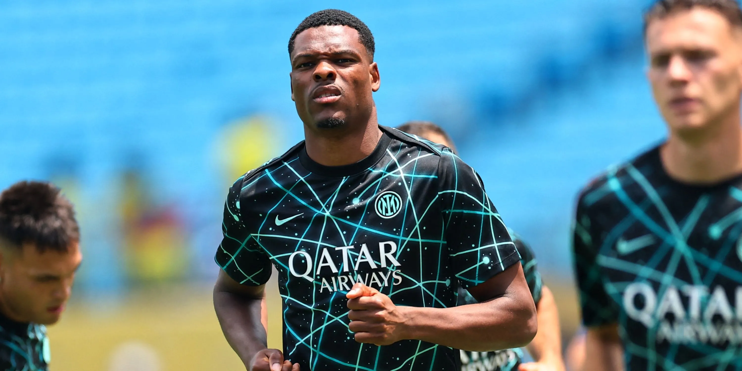 Hậu vệ cánh Denzel Dumfries trong màu áo Inter Milan, mục tiêu chuyển nhượng của Manchester City