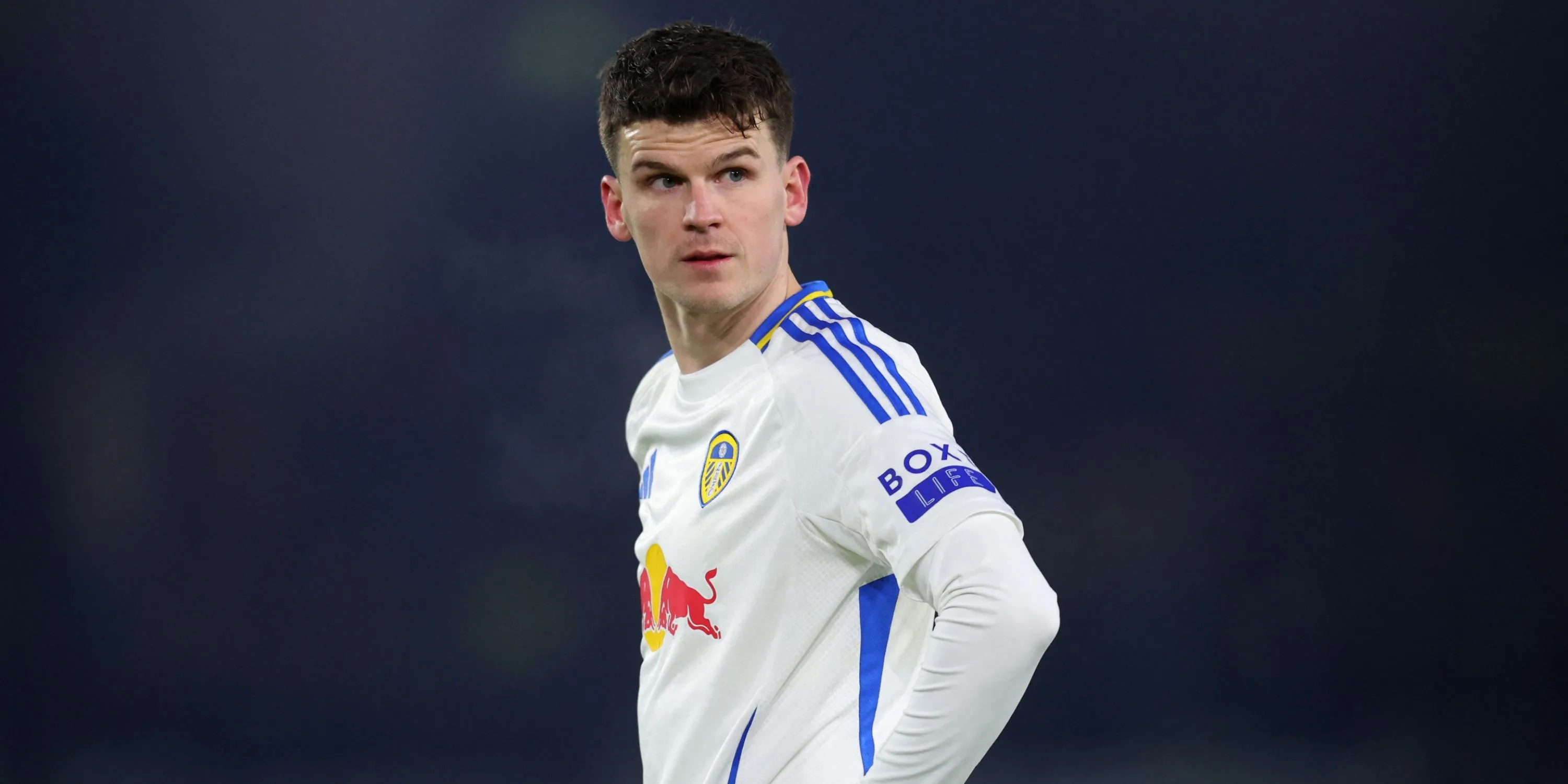Hậu vệ Sam Byram trong màu áo Leeds United tại Championship