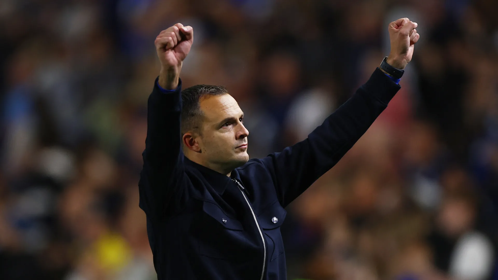 Huấn luyện viên Chris Davies của Birmingham City, kiến trúc sư cho những bản hợp đồng mùa hè đầy tham vọng.