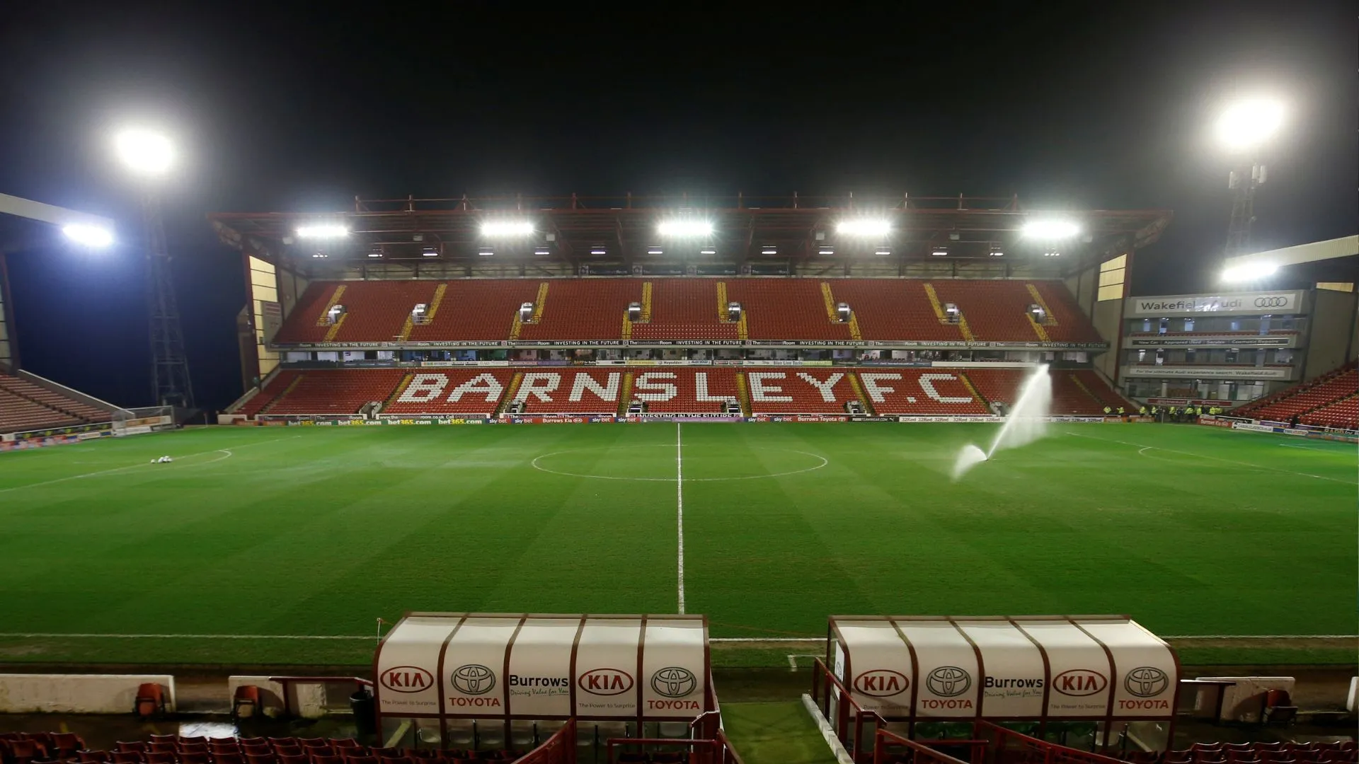 Khung cảnh sân vận động Oakwell của Barnsley