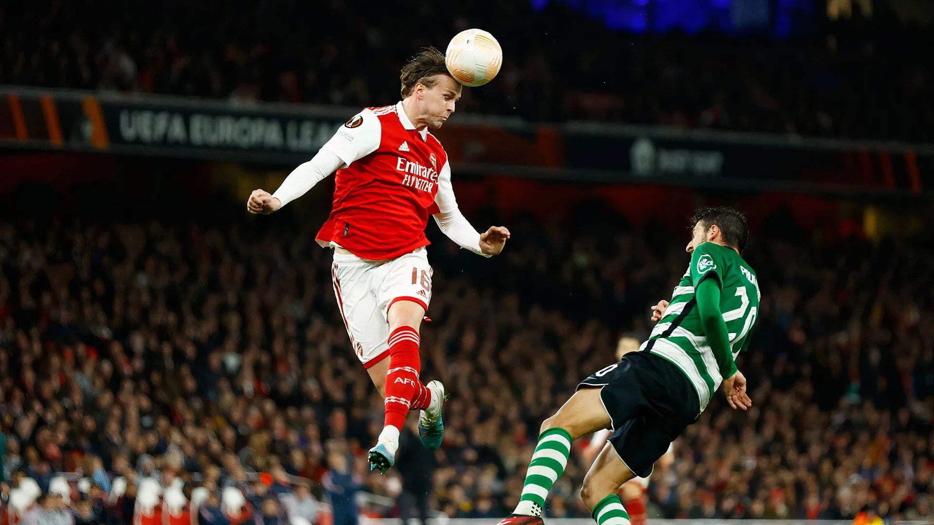 Rob Holding trong màu áo Crystal Palace, tương lai anh sẽ đi về đâu?
