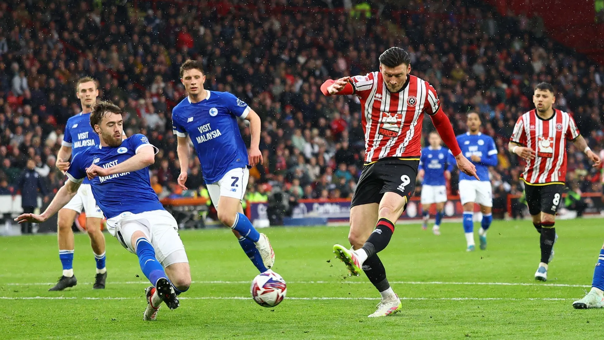 Tiền đạo Kieffer Moore trong màu áo Sheffield United, liệu anh có gia nhập Wrexham?