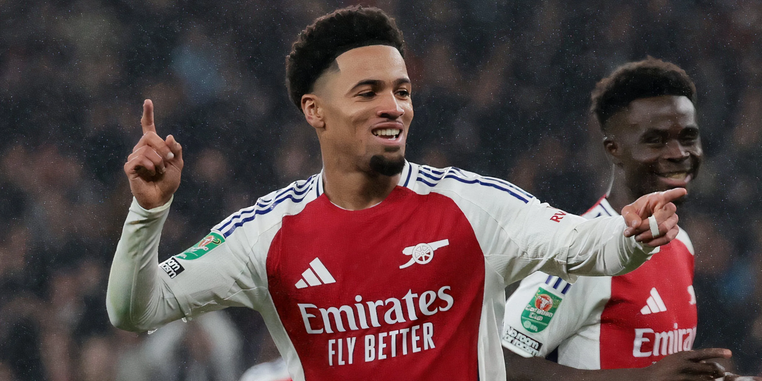 Tiền vệ tấn công Ethan Nwaneri của Arsenal ăn mừng sau một pha bóng ấn tượng