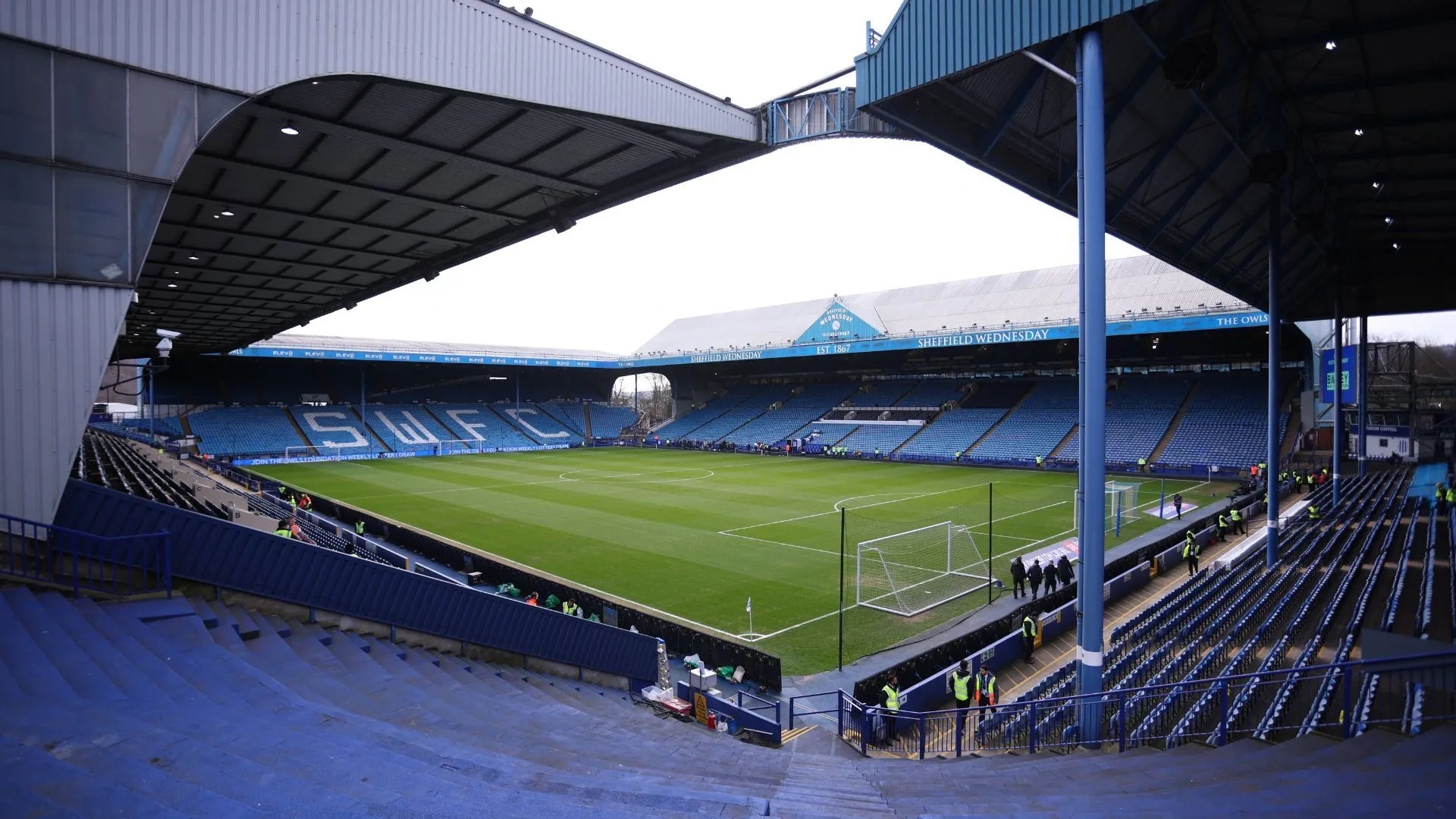 Toàn cảnh sân vận động Hillsborough, sân nhà lịch sử của câu lạc bộ Sheffield Wednesday
