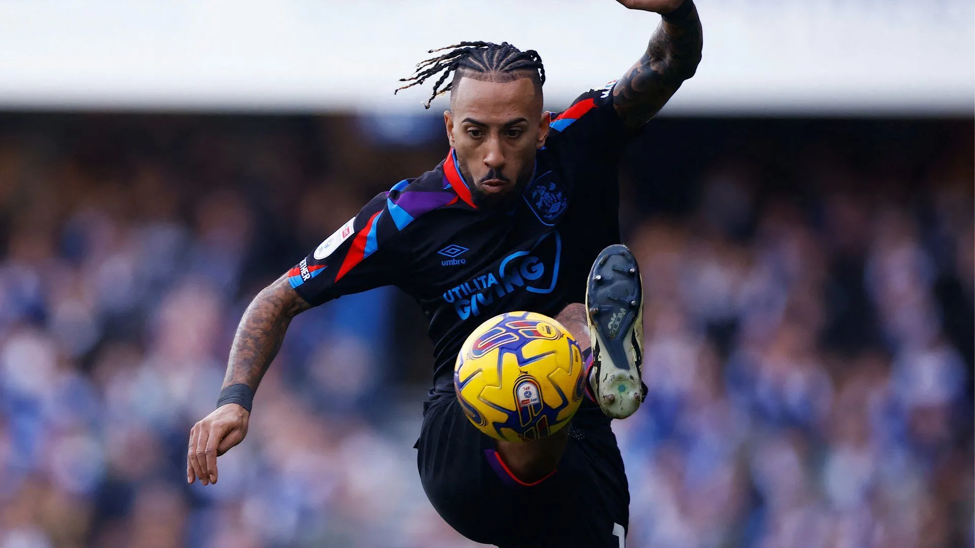 Sorba Thomas rạng rỡ với phong độ thăng hoa trong màu áo Stoke City