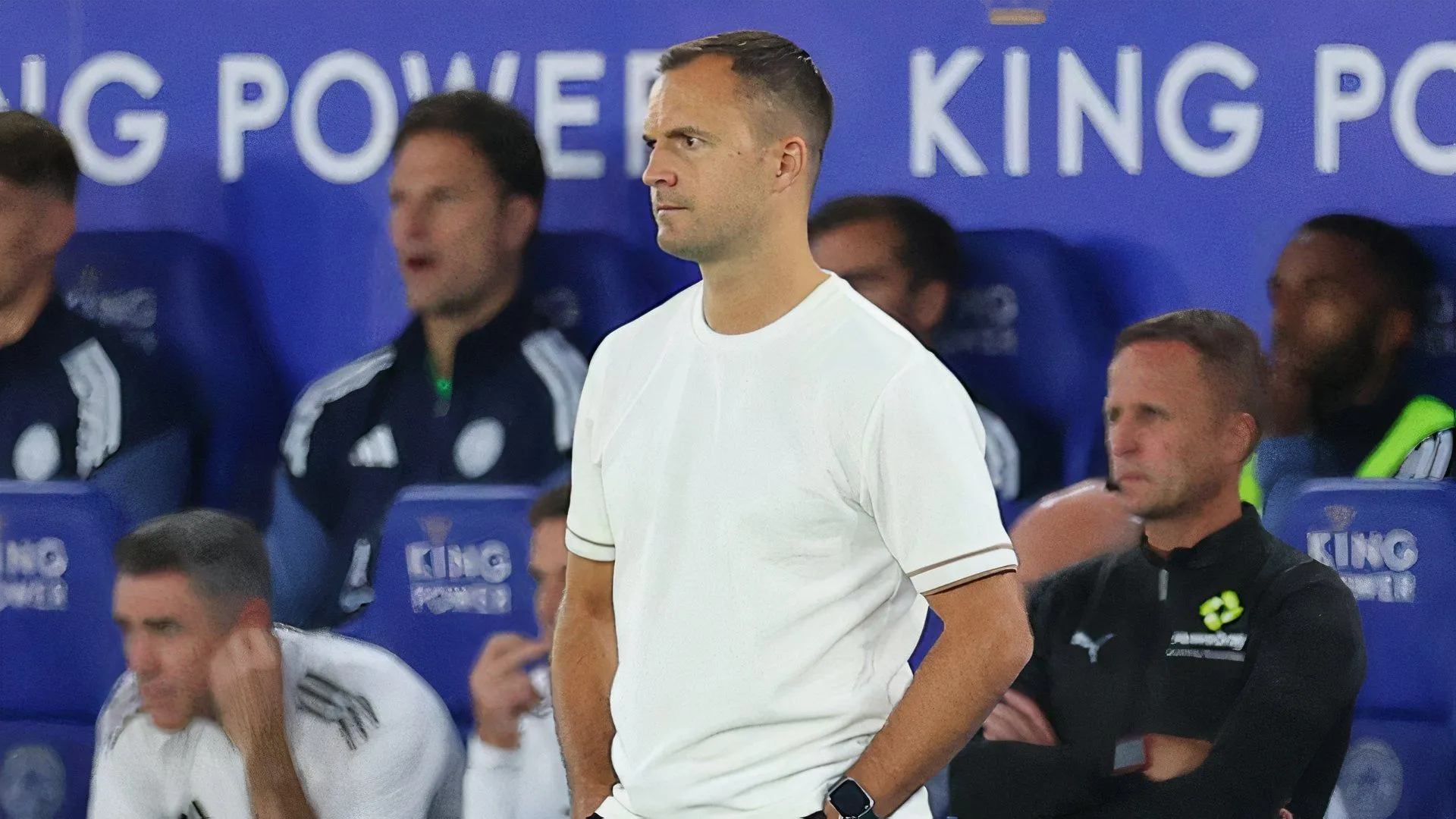 Huấn luyện viên Chris Davies của Birmingham City trên băng ghế chỉ đạo, mong chờ Demarai Gray sẽ tạo đột biến trong các trận đấu tại Championship