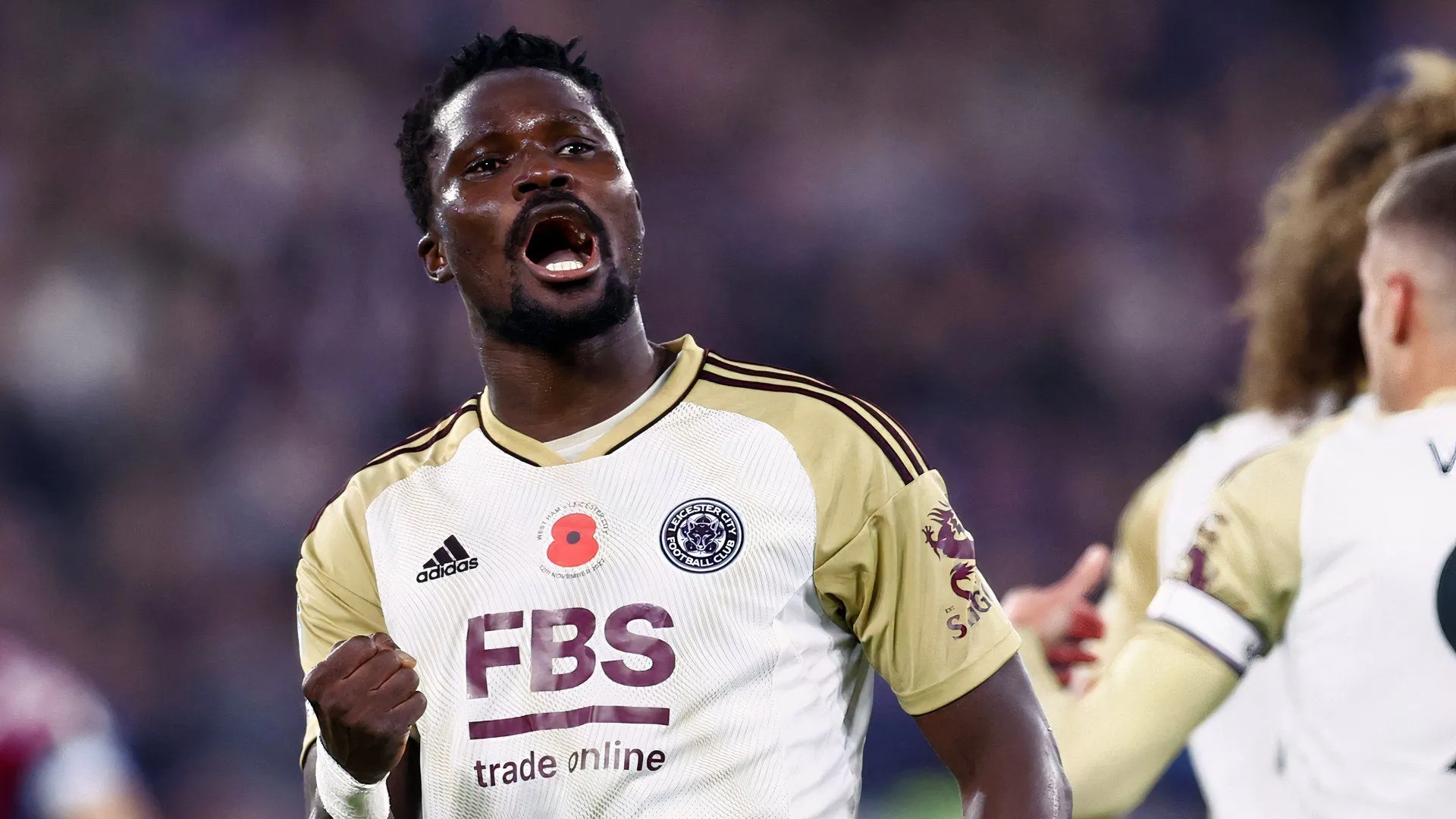 Daniel Amartey trong màu áo Leicester, hình ảnh minh họa sự đa năng ở tuyến giữa và hàng hậu vệ