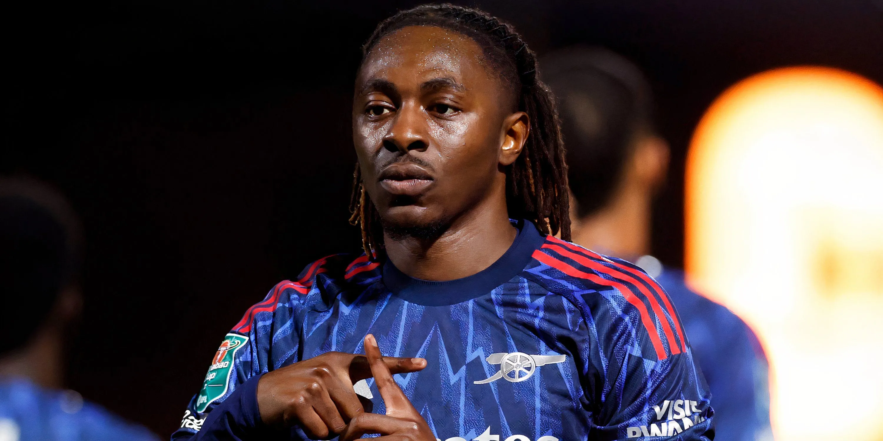 Eberechi Eze trong màu áo Arsenal, hình ảnh minh họa cho vai trò kiến tạo và tấn công