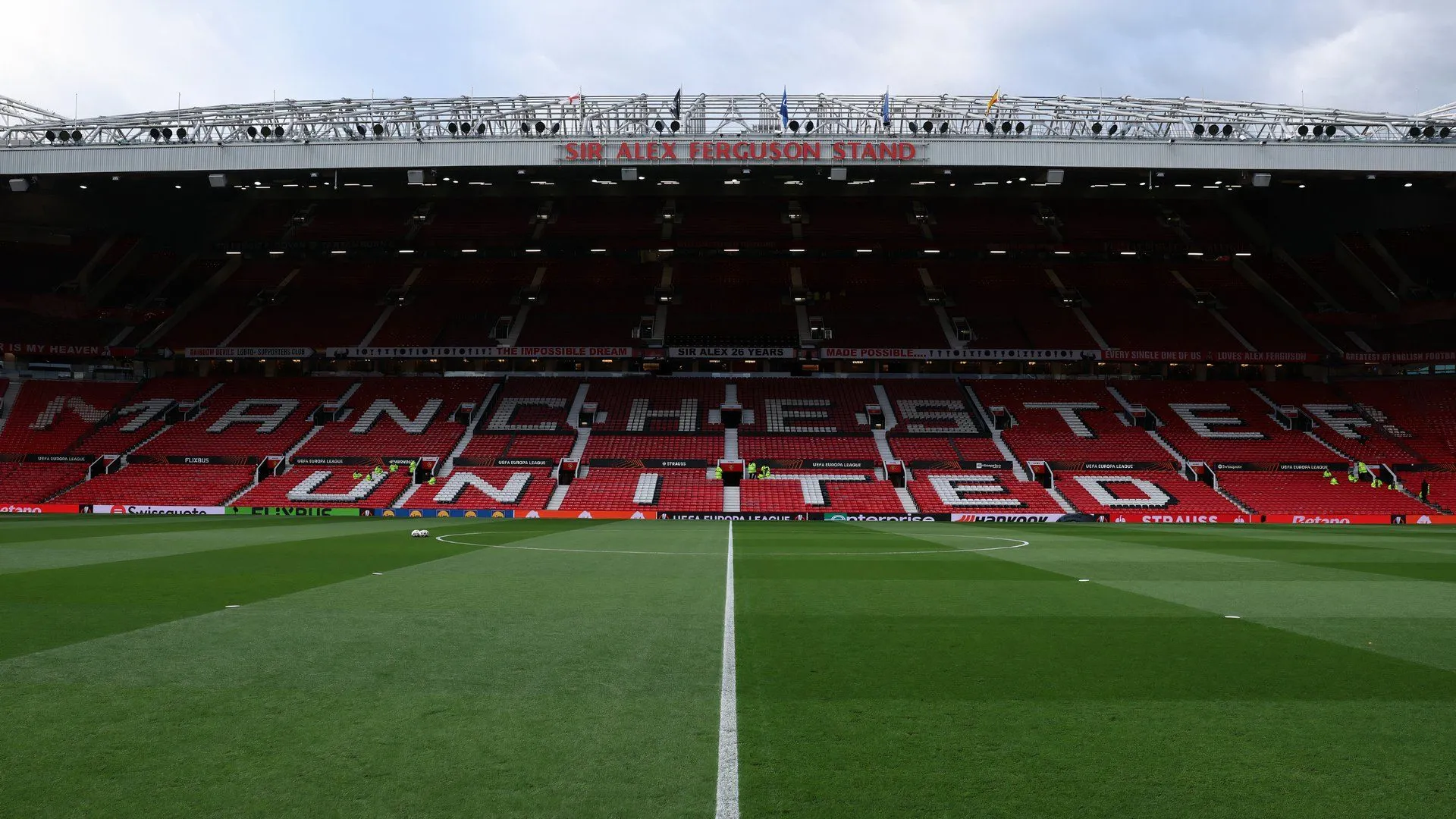 Old Trafford — sân khởi nguồn cho nhiều tài năng trẻ dưới mắt Man United