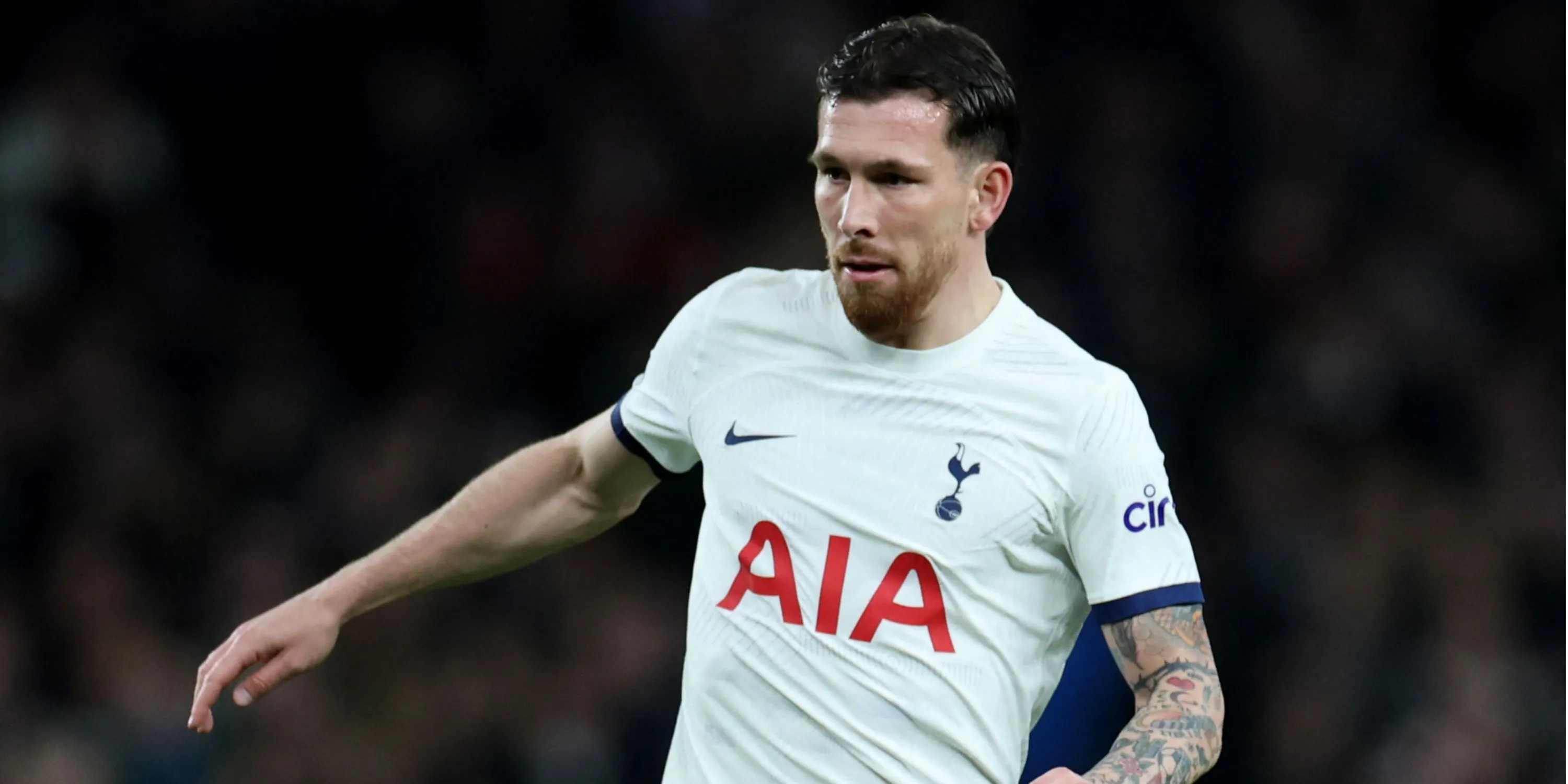 Pierre-Emile Hojbjerg trong màu áo Tottenham