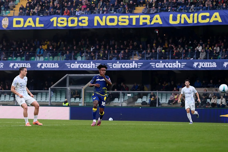 Verona thất bại 1-2 trước Inter: Zielinski và bàn thắng phản lưới giúp Inter giành chiến thắng kịch tính